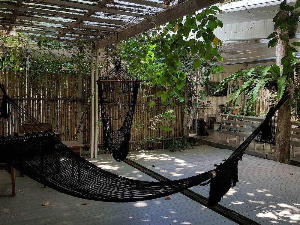Glur Hostel Ao Nang Buitenkant foto
