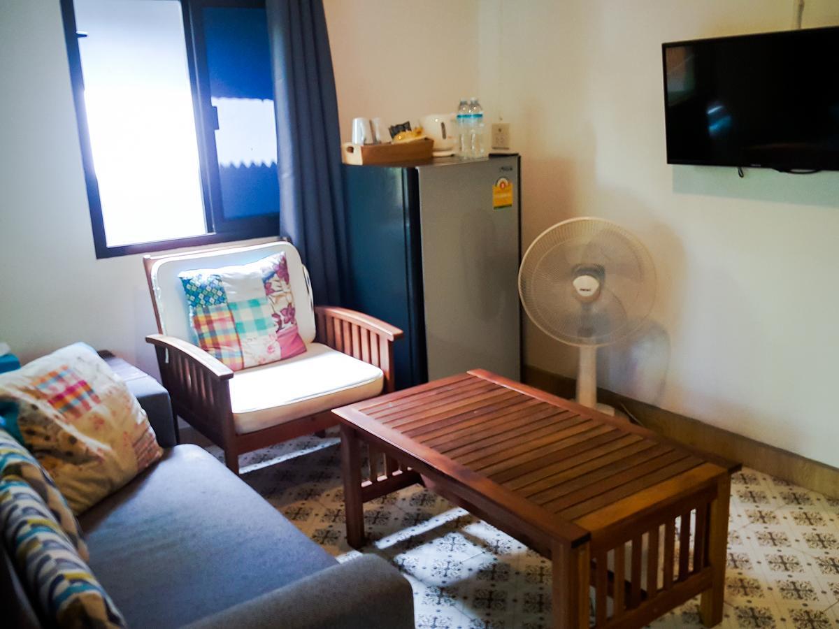 Glur Hostel Ao Nang Buitenkant foto